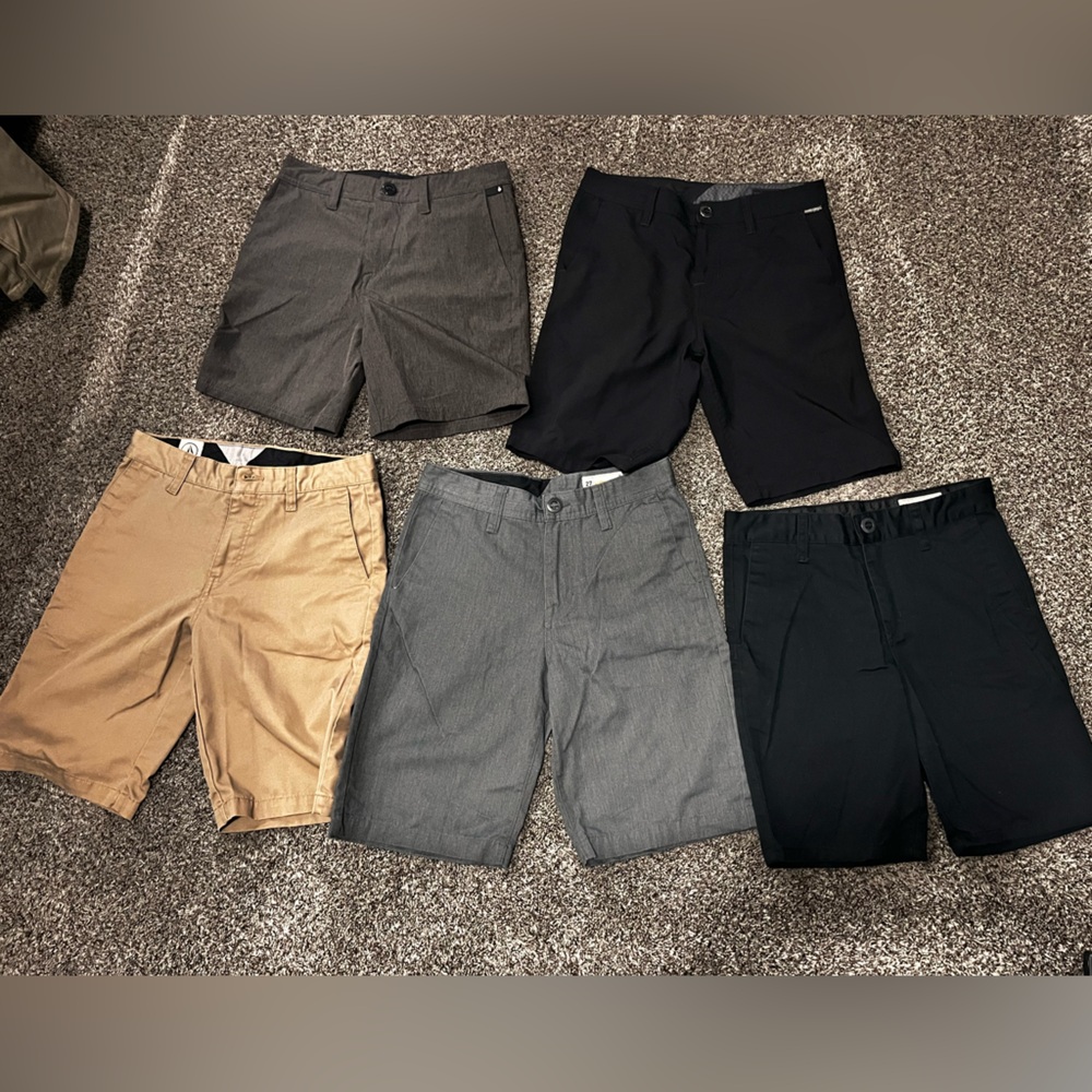 Volcom Boys Sz 27/14 Shorts